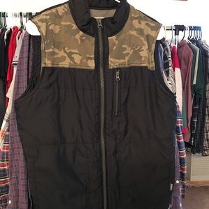 VTG “Modern Amusement” Camo Vest